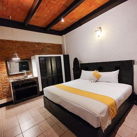 Calesa Real Hotel เกเรตาโร ภายนอก รูปภาพ